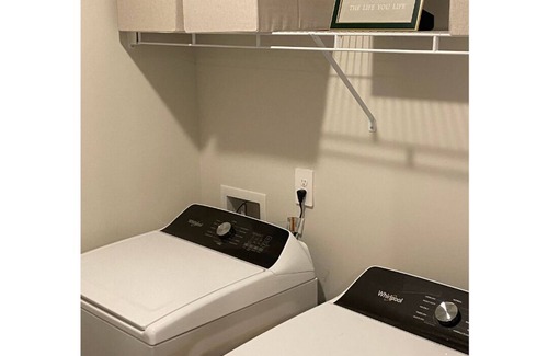 Nashville House | 3-bedroom townhome in delightful Nashville with AC