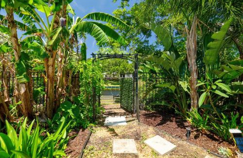 Jacksonville Beach House | 3 Bedroom Tropical Oasis in Jax Beach