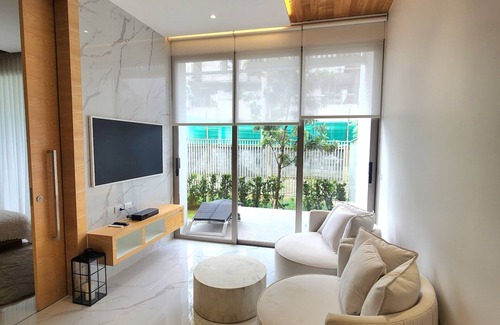 Laguna Villa | 3-bedroom villa in gorgeous Tambon Choeng Thale with AC