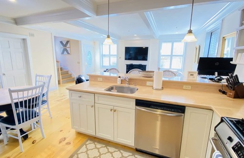 Mystic House | 3-bedroom vacation home just a 5-min walk to Main Street, Mystic