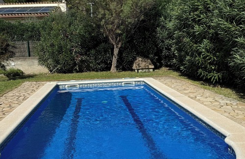 Calonge Villa | 3-bedroom villa in peaceful Calonge with pool, AC, and WiFi, close to the beach.