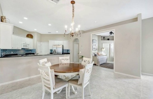 Bonita Springs Villa | 3 Bedroom w/spa in Hunter's Ridge with access to GOLF and Resort Amenities!