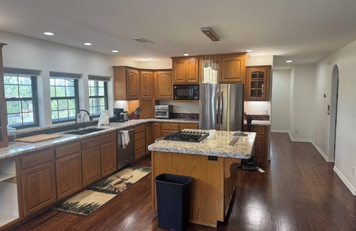 Heber Cabin | 3-bedroom White Mountain cabin with Forest Views & Cozy Luxury near Heber