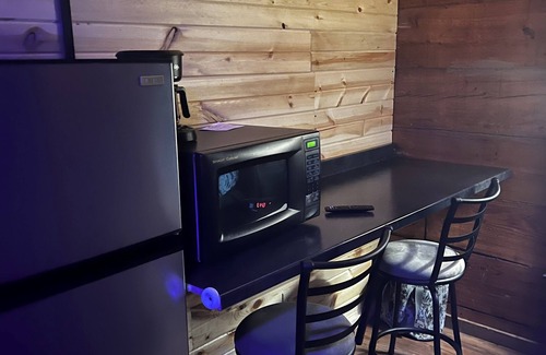 Hazard Cabin | 3-bedroom with 3 private Bathrooms Semi Shared Rooms Only cabin