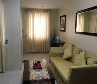 Pallocan Apartment | 3 Bedrooms 3 Baths Victorian style Townhouse Fully Furnished