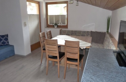 Neustift Im Stubaital Apartment | 3 bedrooms, quiet area, near the bus stop, near the glacier