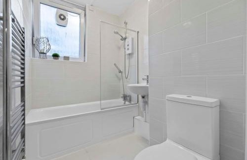 Hoxton Apartment | 3 Beds apartments, Family Friendly In Central London