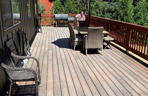 Arnold Cabin | 3 BR, 2 BA mountain cabin in Arnold 10 minutes to White Pines Lake