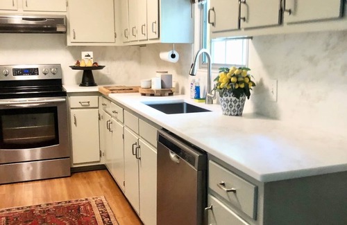 Fairhope Cottage | 3 BR Charming Cottage in Fairhope, steps from downtown and the Mobile Bay