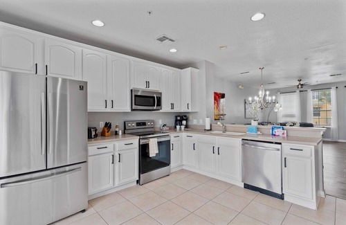 Florida Central Atlantic Coast House | 3-BR suites near convention and attractions!