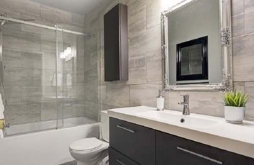 Hochelaga Apartment | 3 BRM house with private spa