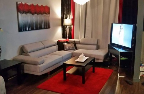 Hochelaga Apartment | 3 BRM house with private spa