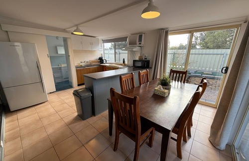 Melville Apartment | 3 by the Sea at Coobowie Unit 3 - 3 bedrooms - dog friendly-Off peak special!