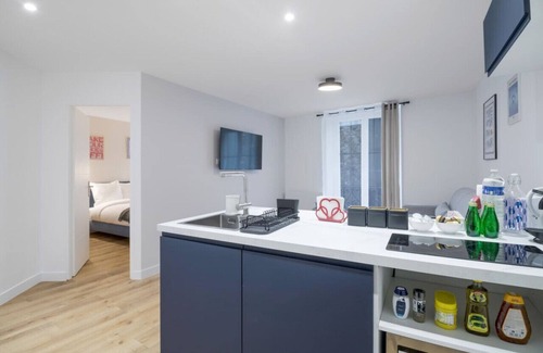Quartier Saint-Georges Apartment | 3 Cozy Apartments Near Galeries Lafayette-12pers
