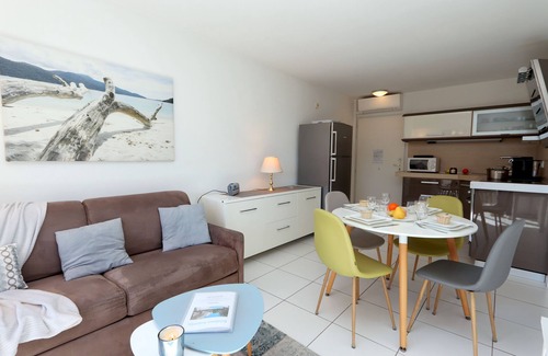 Saint-Raphael Apartment | 3* for very nice apartment, air-conditioned, Swimming pool, Elevator, Parking