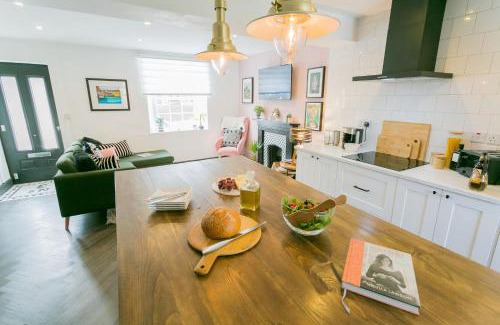 Menai Bridge House | 3 Greenfield Terrace