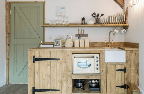 Beccles House | 3 Henham Barns,Henham Park nr Southwold, Suffolk NR34 8AQ