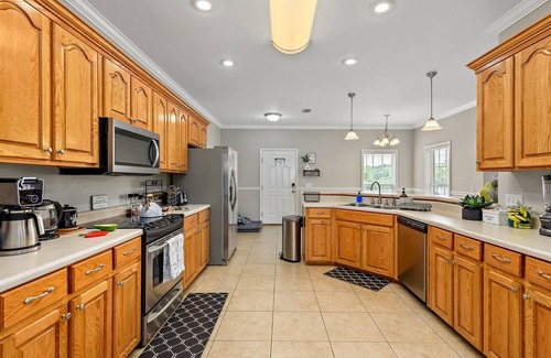 Enterprise House | 3 KING beds I Sleeps 14 I Mins to FT Rucker