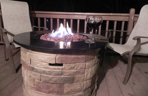 Martinez House | 3-Level Masters Retreat 6 Miles From the National - Overlooks West Lake 5th Tee!