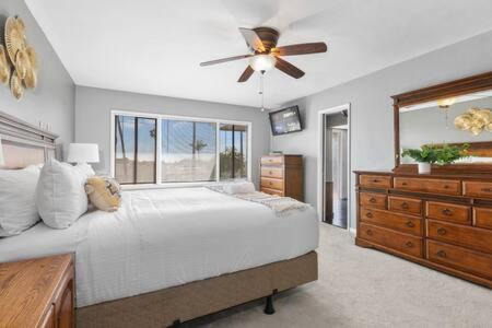 National City House | 3 Living Rooms - Spacious - Family-Friendly