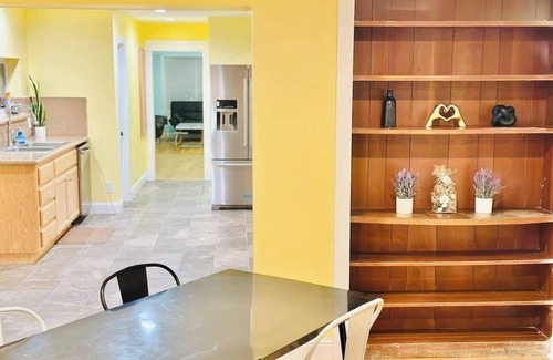 Old Southwest House | 3-Masters/3.5 Bath/Sleeps 13/Pet OK