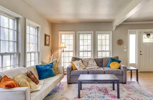 Central Oklahoma City House | 3 Mi to Dtwn OKC Pet-Friendly Paseo Gem!