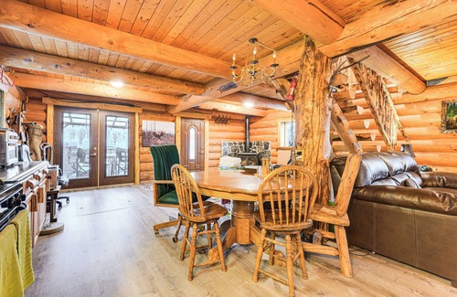 Sterling Cabin | 3 Mi to Kenai River: Secluded Sterling Cabin!