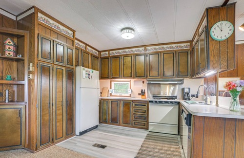 Petoskey House | 3 Mi to Lake Michigan: Pet-Friendly Home!