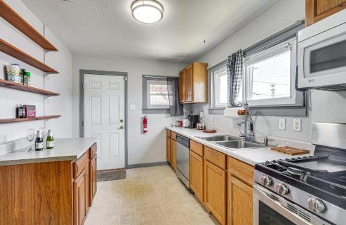 Pueblo House | 3 Mi to Riverwalk Mountain-View Pueblo Home!