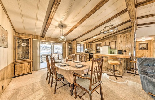 Ruidoso Cottage | 3 Mi to Ruidoso Winter Park: Home w/Fireplace!