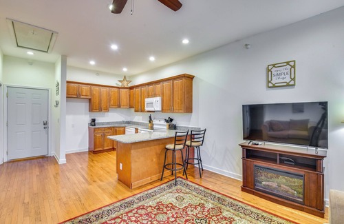 Shorewood-Tower Hills-Harbert Apartment | 3 Mi to Warren Dunes: Sawyer Getaway w/Fireplace!