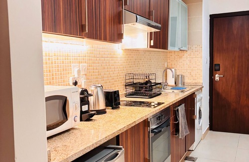 Jumeirah Lake Towers Apartment | 3 mins to Metro, Cozy Studio With City Views