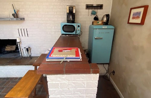 West Old Town House | 3 minute walk to Old Town. Abq Old Town Adobe with private hot tub and courtyard