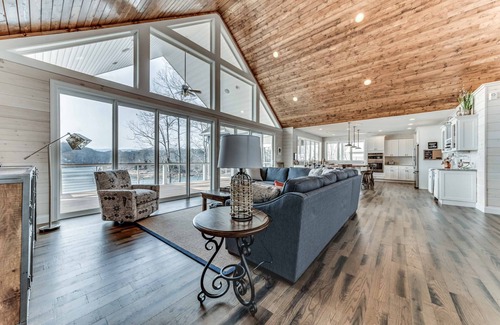 Big Creek House | 3 night special Sept 26-28,nOct 17-19, Oct 24-26.