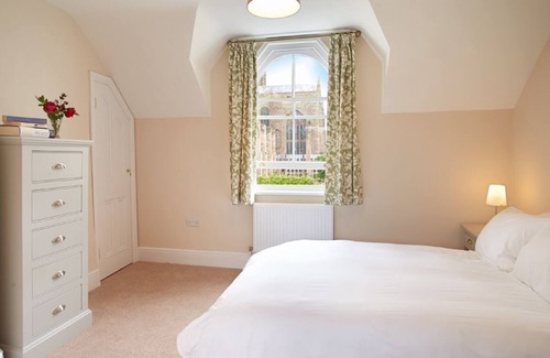 Hereford House | 3 Palace Yard, a stunning four storey townhouse with games room and parking near Hereford Cathedral