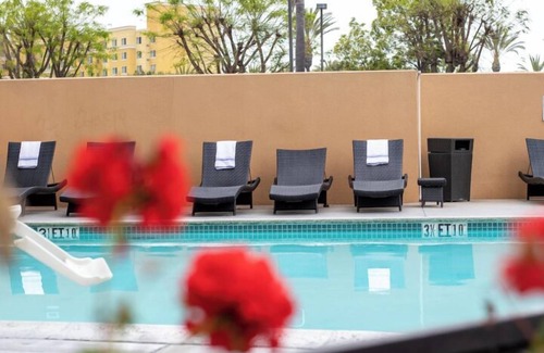 Anaheim Resort House | 3 Relaxing Pet-friendly Suites near Local Attractions - with Onsite Pool!