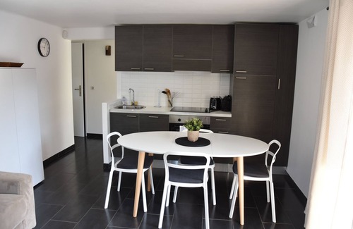 Cros-de-Cagnes Apartment | 3-room apartment in a detached house, close to beaches