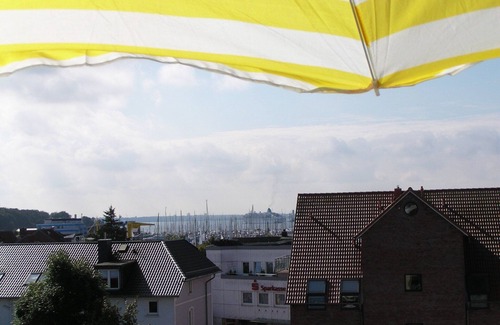 Laboe Apartment | 3-room apartment with fjord view right in the center, only 200 meters to the beach