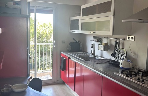 Antibes Apartment | 3 rooms Antibes air-conditioned parking family or work near centers of interest.