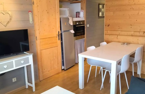 Les Adrets Apartment | 3 Rooms for 6 People