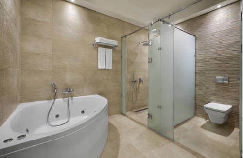 El Quseir Hotel | 3 Sea-view Rooms | Private Pool Access, Spa, Dining & Coral Reef Adventures