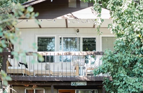 North Ogden House | 3 Ski Resorts 6 mi, Designed for Comfort, 1 Cal King, 3 Queens, Mountain Views