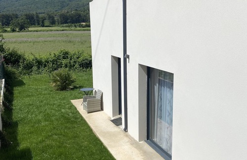 San-Nicolao Apartment | 3-star apartment with mountain views, 5-minute drive from the beach