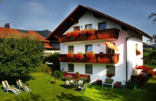 Lam Apartment | 3-Sterne FeWo 65qm im Dachgeschoss für 3 Personen