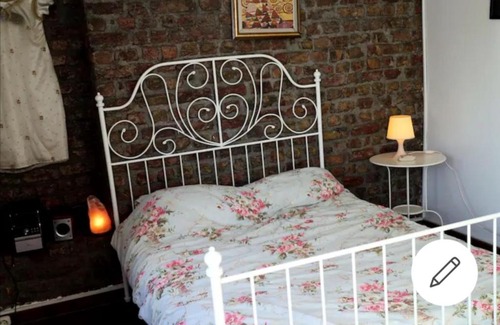 Istanbul City Center Apartment | 3 Storey Historical Retro Decorated House