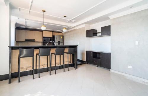 Laureles House | 3 Story Penthouse with 2 parking spaces in Laureles