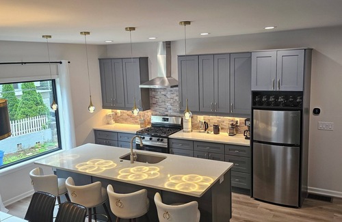 Home Park House | 3-Story Tumlin home near GA Tech