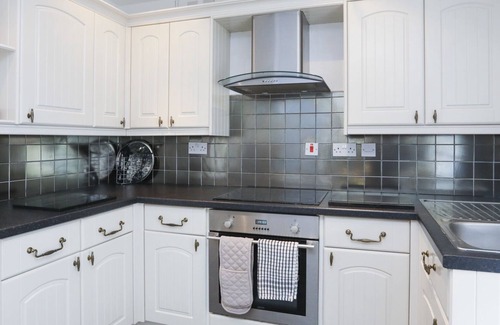 Pentraeth Cottage | 3 THE COACH HOUSE - PENTHOUSE APARTMENT in Red Wharf Bay