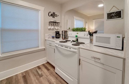 Northtown Condo | #3 The Cozy Corner Suite @ The Garland Suites