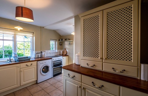 Thorpeness Apartment | 3 The Haven - sleeps 8 guests in 5 bedrooms